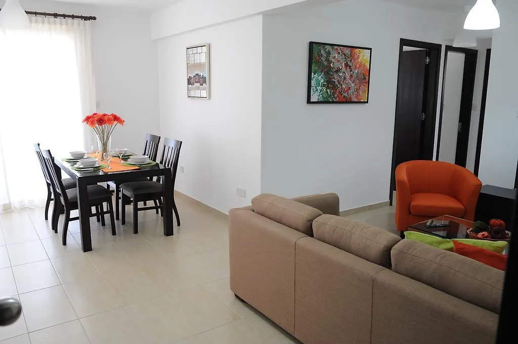 Kiti Deluxe Apartments קפריסין